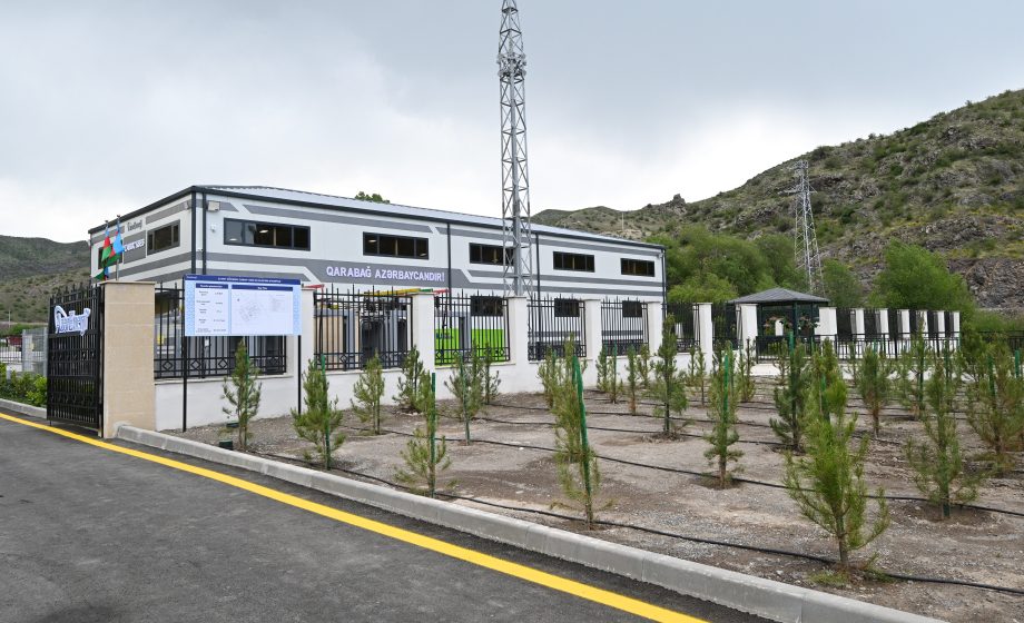  Prezident İlham Əliyev Laçında kiçik su elektrik stansiyalarının açılışını edib