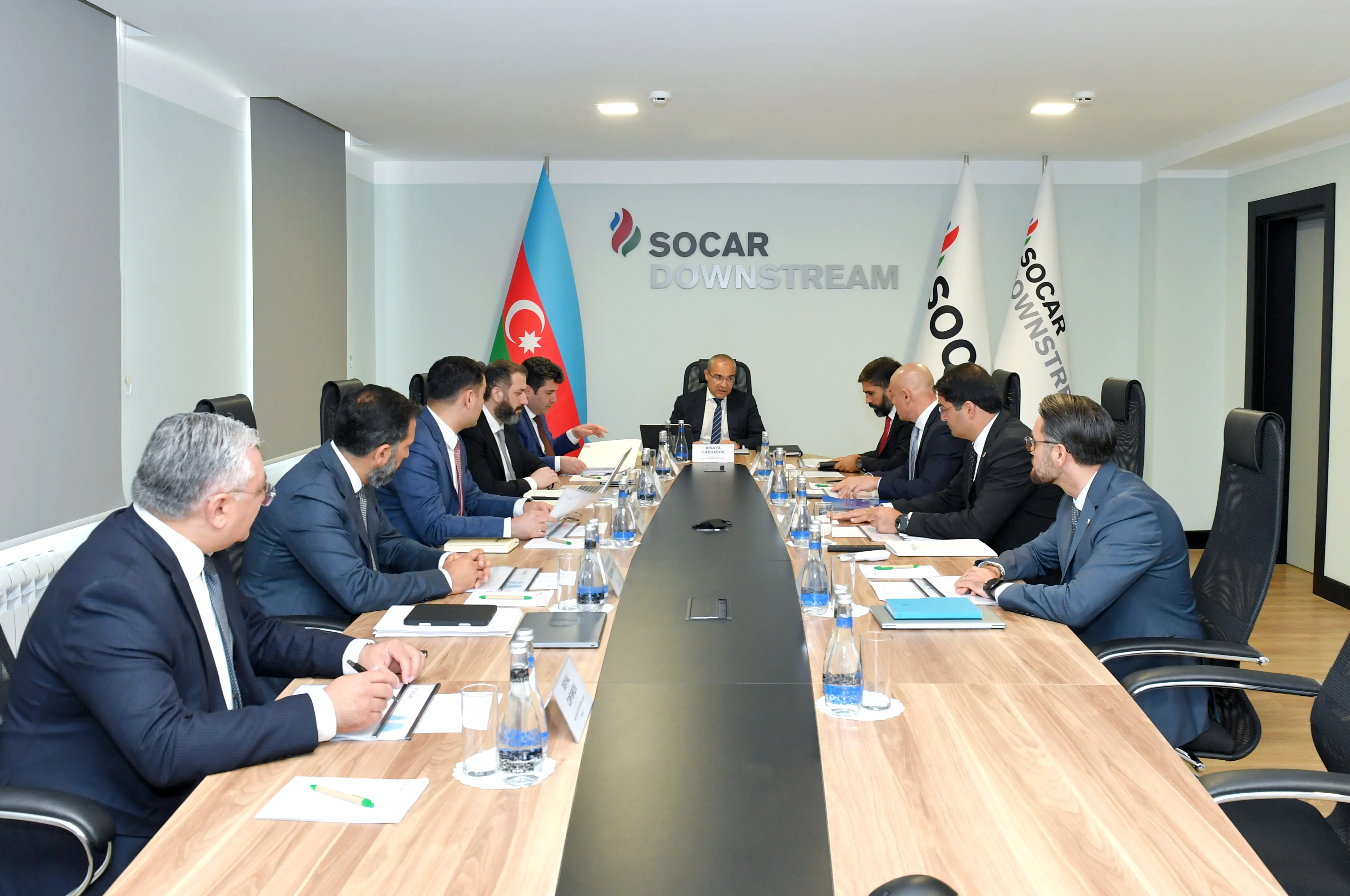  SOCAR-ın Müşahidə Şurasının sədrinin iştirakı ilə “SOCAR Downstream Management” şirkətində görülmüş işlərlə əlaqədar hesabat görüşü keçirilib