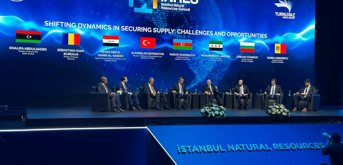 İstanbul Təbii Sərvətlər Zirvəsində: Hər bir enerji növündən istifadəyə ədalətli yanaşma zəruridir