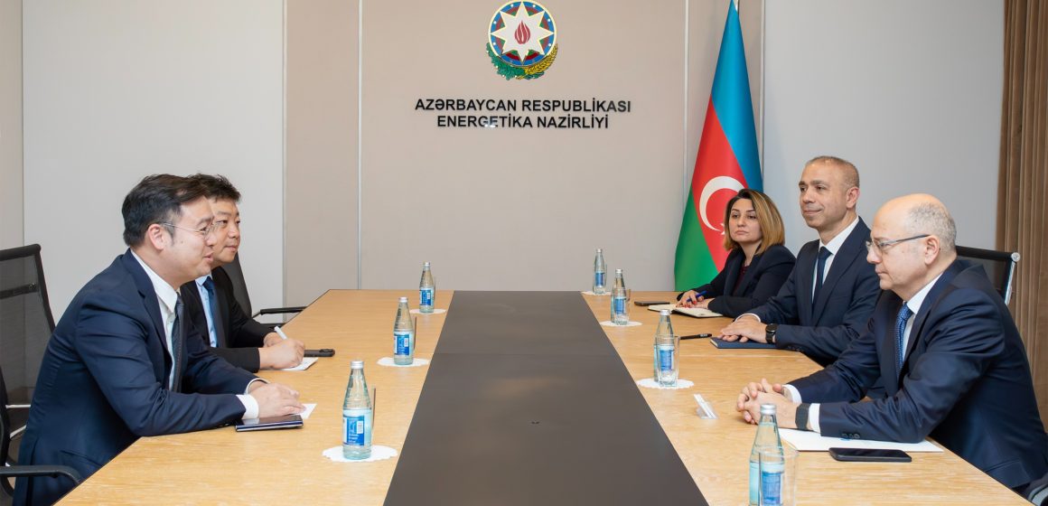 Energetika naziri “Universal Energy” şirkətinin prezidenti ilə görüşüb